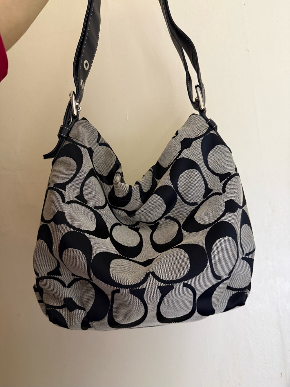 Stylish Black & Gray Signature Pattern Shoulder Bag